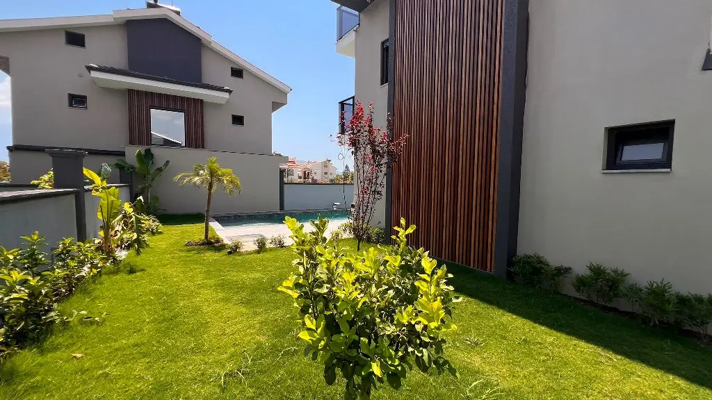 Real estate in Calis